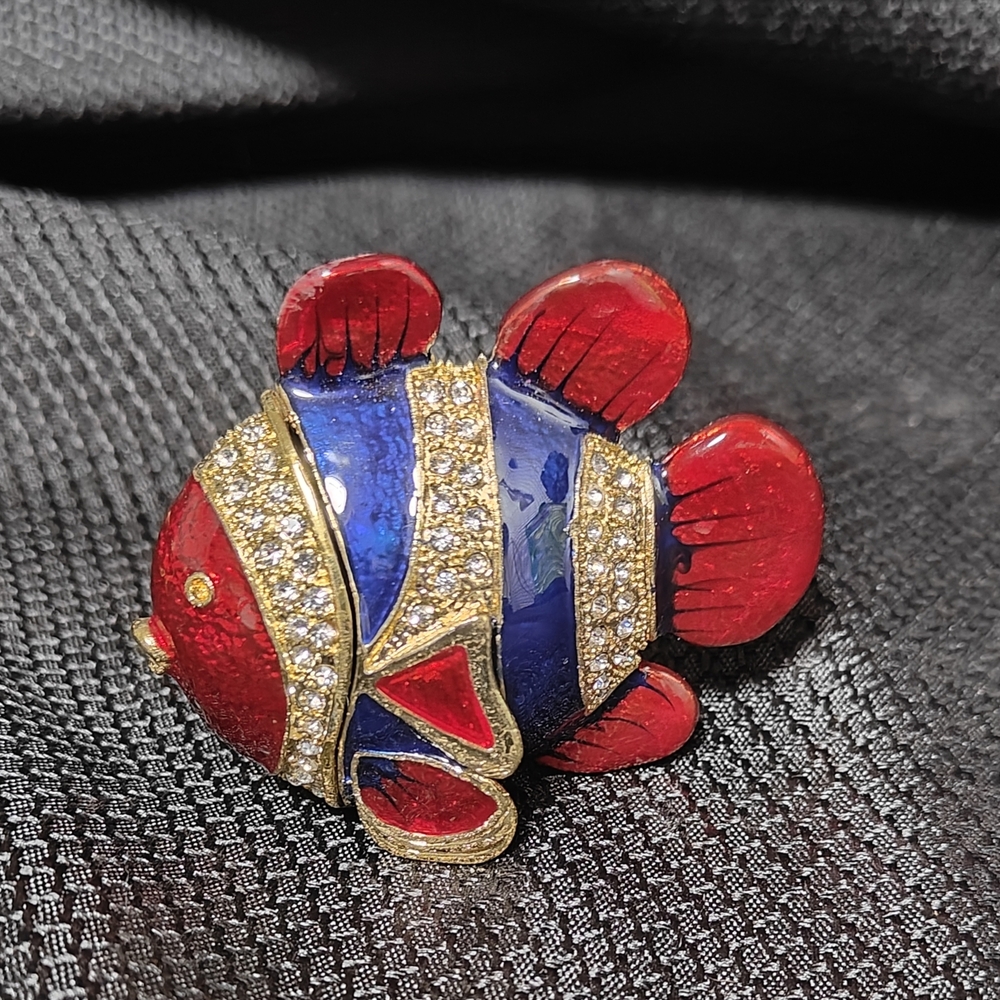 Colorful Fish Brooch Set - Picture 10 of 11